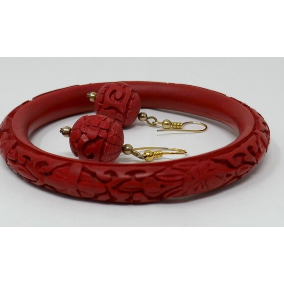 Carved Red Cinnabar Floral Flower Design Bangle Bracelet & Dangle Earrings Set - Picture 6 of 9